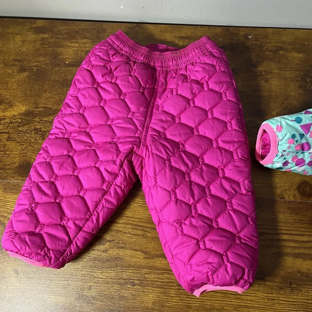 North Face infant winter Set Jacket Hat Snow Pants Mittens Size 3-6 Months